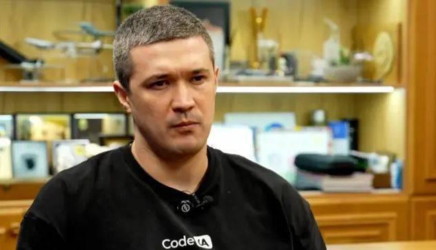 زيلينسكي يعتزم تغيير وزير الدفاع ويعرض المنصب على فيدوروف