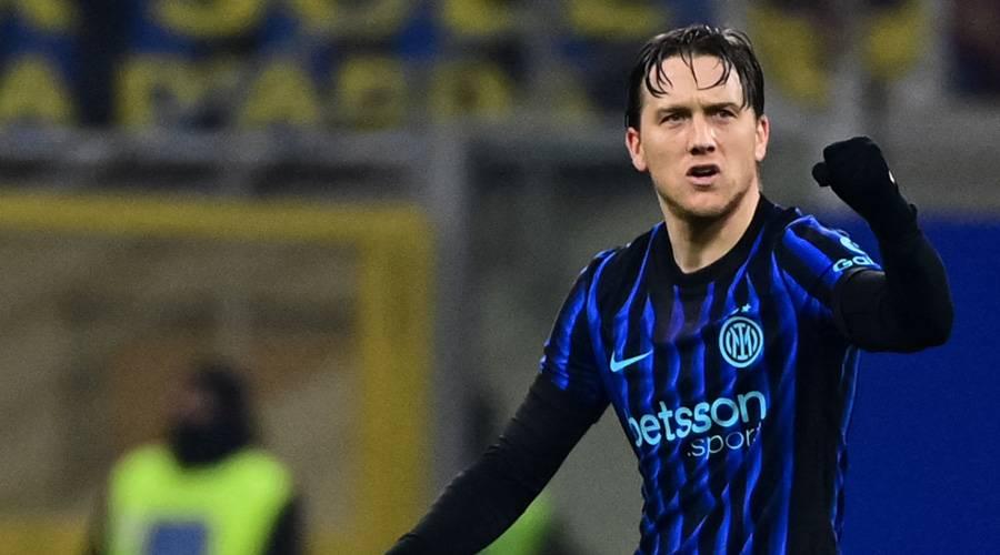 زيلينسكي من دكة نابولي للتشكيل الأساسي مع متصدر إيطاليا