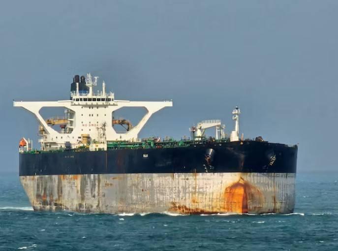 واشنطن تحتجز ناقلة نفط روسية في شمال المحيط الأطلسي وموسكو ترد