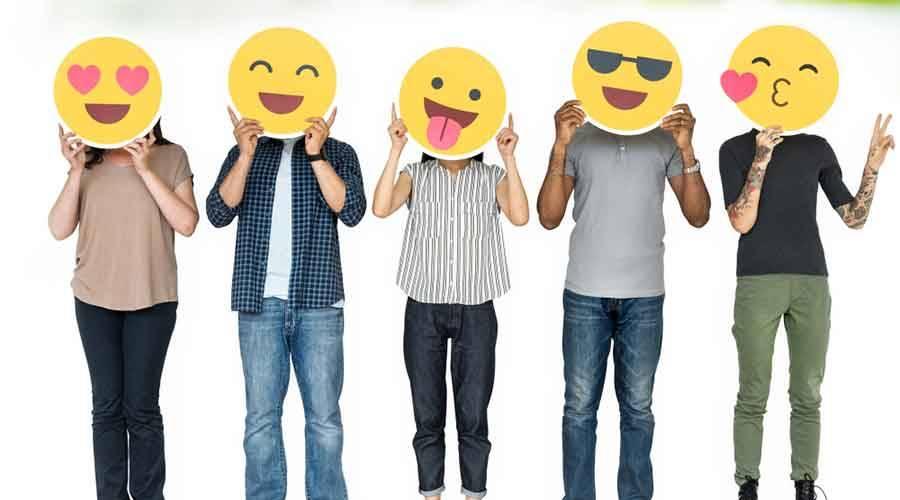 الأطفال على مواقع التواصل.. محتوى «هابط» ورقابة غائبة