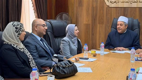 «الصحة» تبحث مع «المعاهد الأزهرية» تعزيز صحة الطلاب بمبادرة الكشف عن الأنيميا