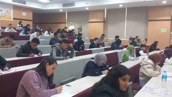 اتخاذ كافة التجهيزات اللازمة لضمان سير الامتحانات