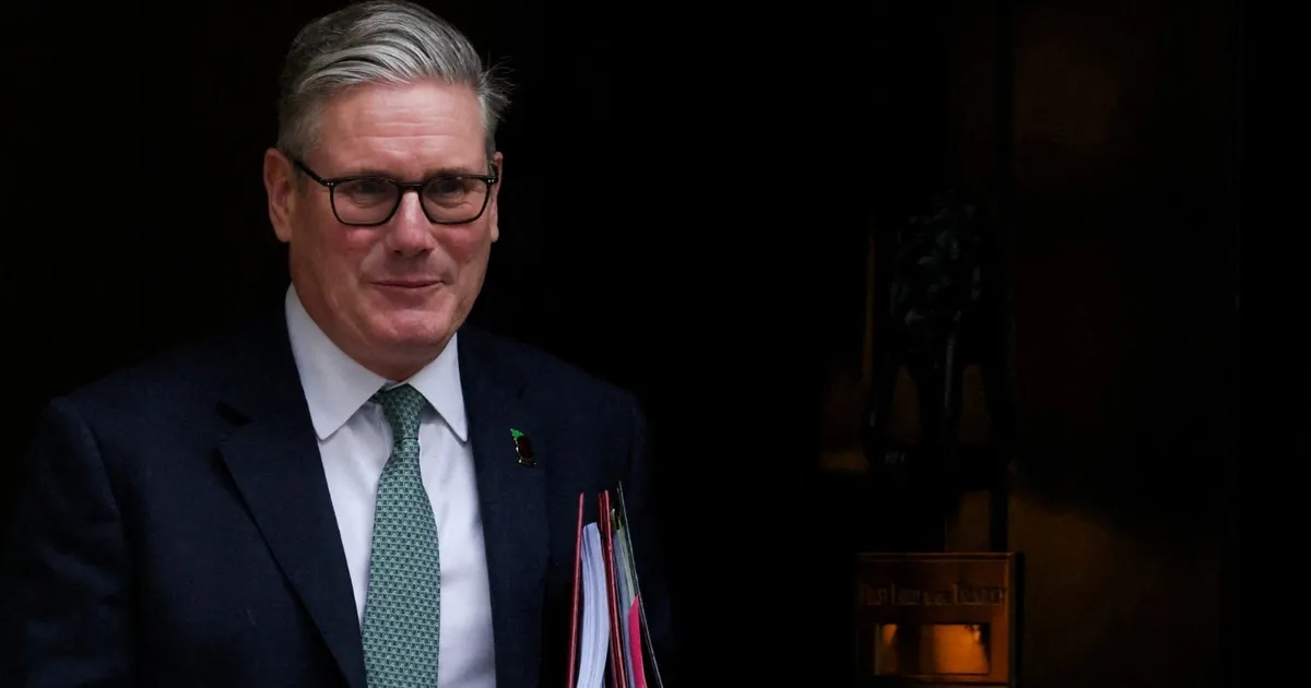 رغم تراجع شعبية حزب العمال.. ستارمر: سأبقى في منصبي