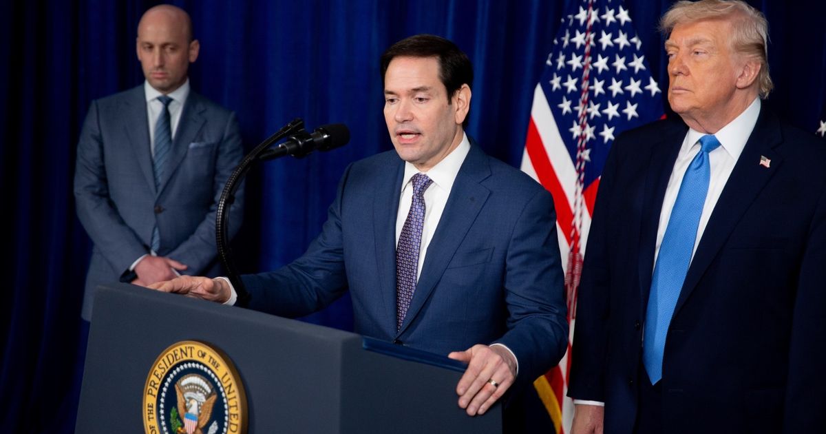 روبيو: “الحجر النفطي” يمنح أميركا نفوذاً على فنزويلا