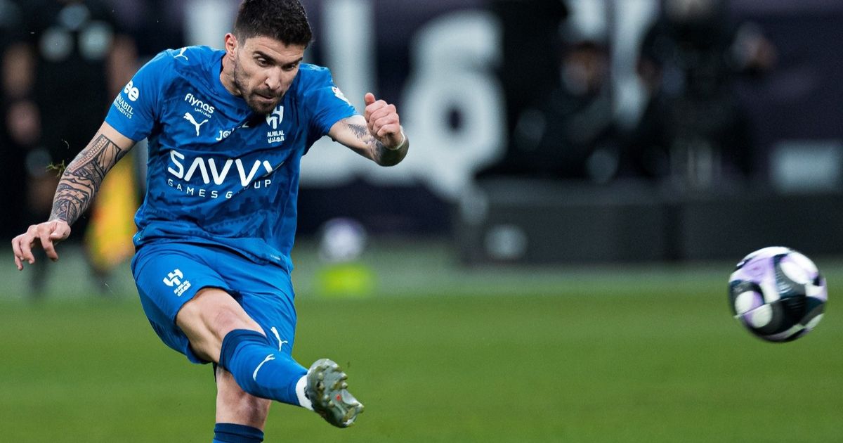 نيفيز الأفضل وتقييم صادم للدوسري في مباراة الهلال والحزم