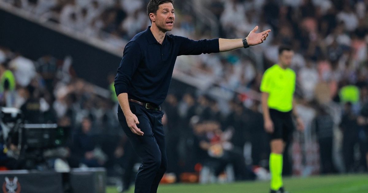 تشابي يخاطب سيميوني: لم يعجبني الموقف.. ليس كل شيء مقبولاً