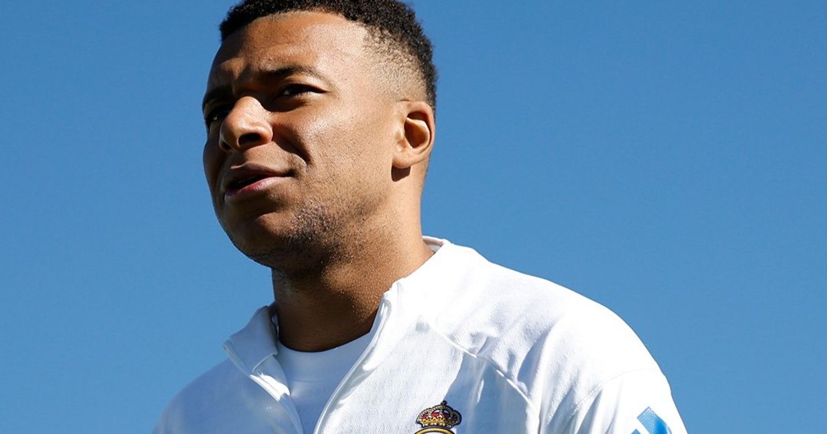 “المعجزة لم تتحقق”.. مبابي خارج قائمة ريال مدريد في السوبر