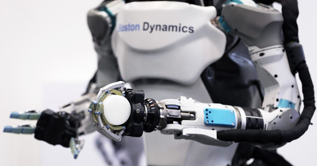 “هيونداي” تكشف عن روبوت جديد شبيه بالبشر للعمل في مصانع السيارات