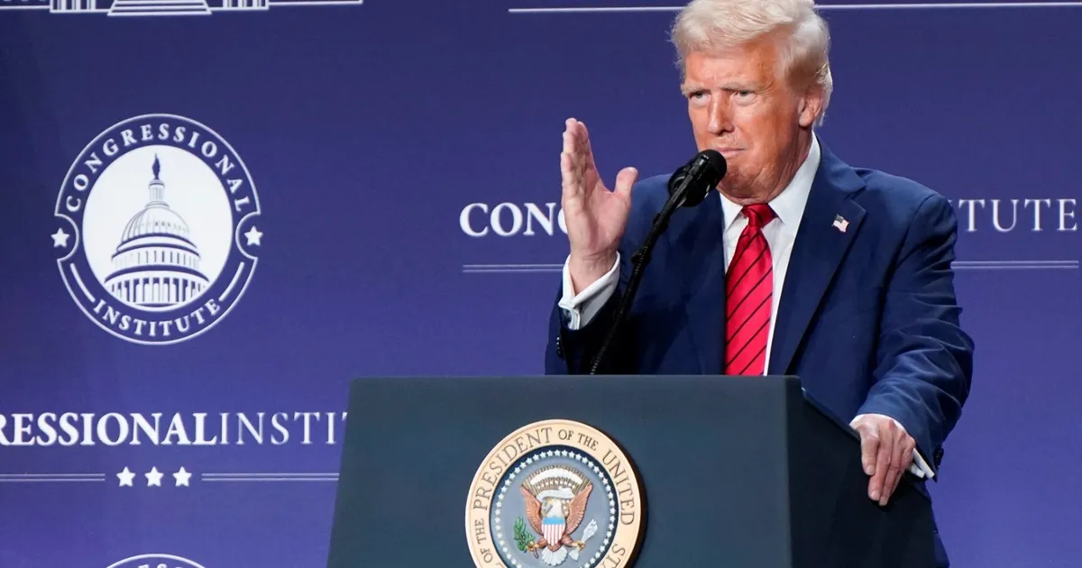 لأول مرة.. ترمب يستخدم “الفيتو” ويرفض مشروعيّ قانون