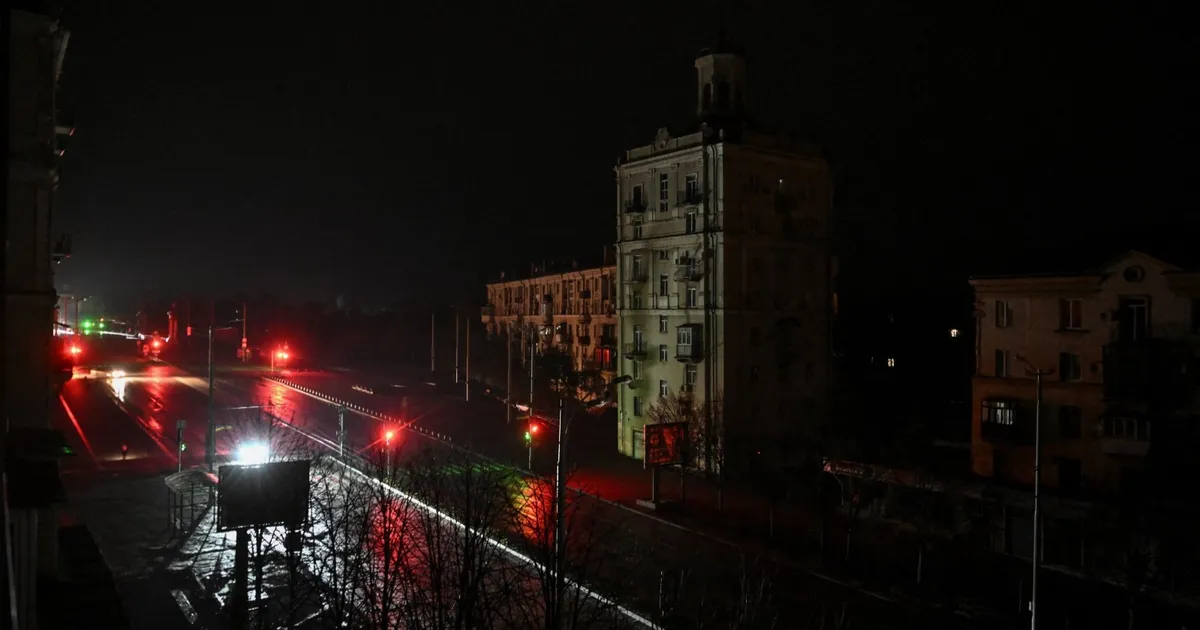 روسيا تعلن قصف منشآت طاقة أوكرانية.. وزيلينسكي يندد: لا مبرر