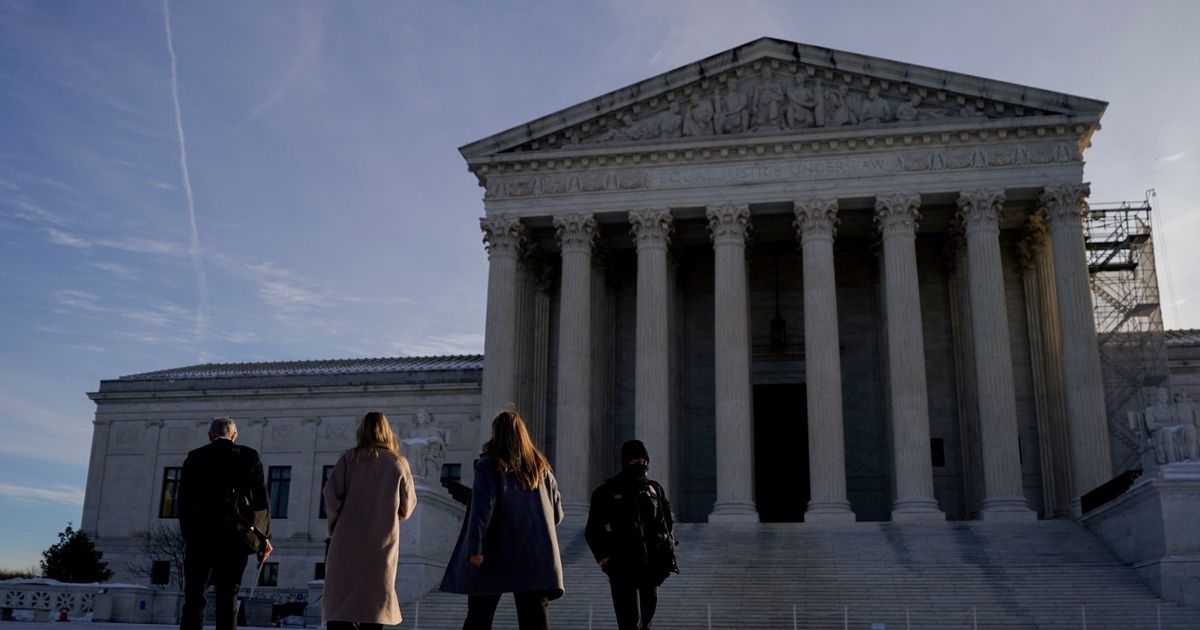 المحكمة العليا الأميركية قد تصدر قراراً حول رسوم ترمب الجمعة