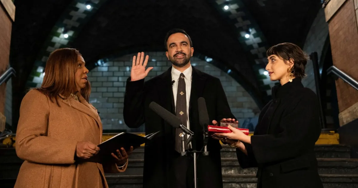 ممداني يؤدي اليمين عمدة لمدينة نيويورك في محطة مترو تاريخية