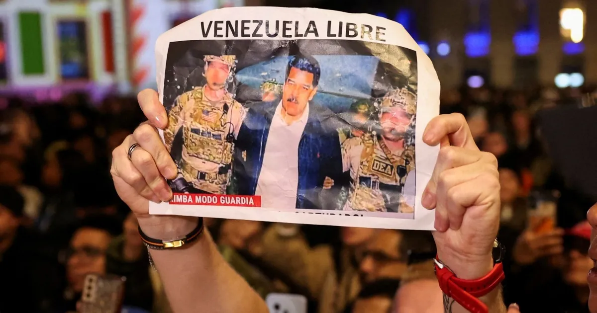 واشنطن راهنت على تنحي مادورو كيف اتخذ ترامب قرار فنزويلا؟