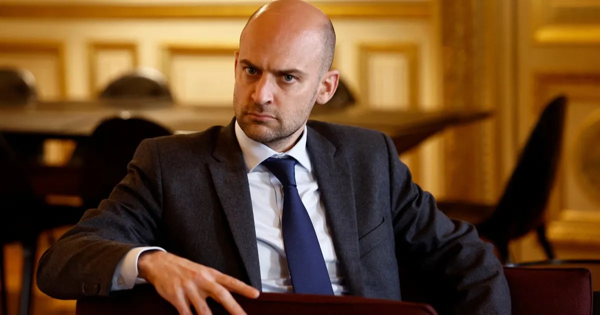 فرنسا: نخطط للرد على أميركا حال نفذت تهديدها ضد جرينلاند