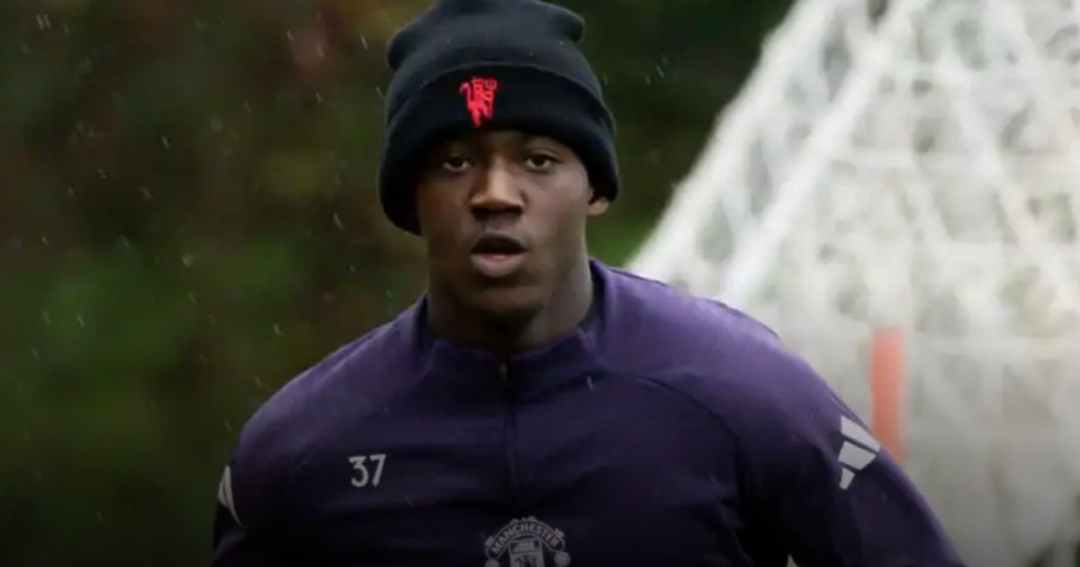 بعد رحيل أموريم.. مانشستر يونايتد يعلن عودة ماينو للتدريبات