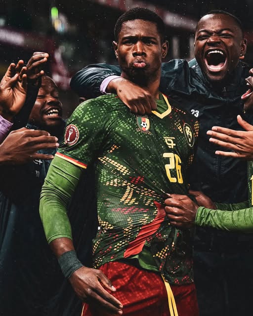 قد تكون صورة ‏‏‏كرة قدم‏، و‏كرة قدم‏‏ و‏نص‏‏