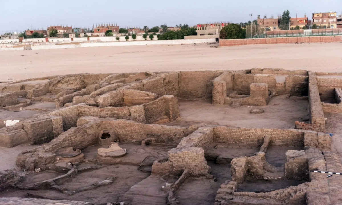 تفاصيل الكشف عن مقتنيات تاريخية من عصر دولة شيخ العرب همام في صعيد مصر