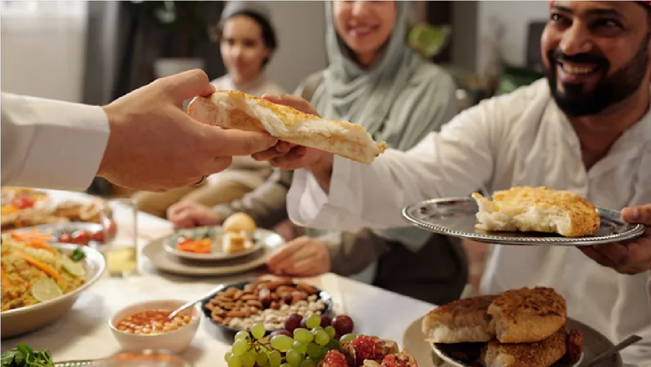 كيف تختار سحورك بعناية؟ أطعمة تسبب الخمول والجفاف تجنبها الآن