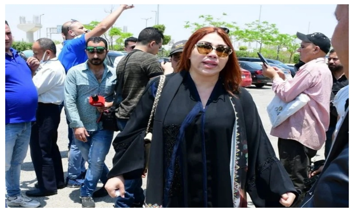 تفاصيل حادث الفنانة غادة إبراهيم المروع ونقلها إلى المستشفى بعد تحطم سيارتها بالكامل