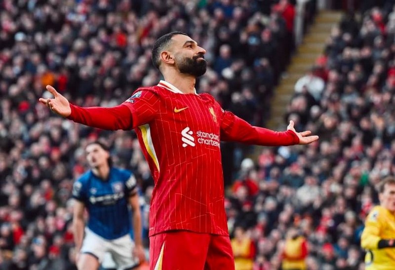 إصابة قوية تبعد محمد صلاح عن ليفربول ومنتخب مصر وتثير التساؤلات حول العودة