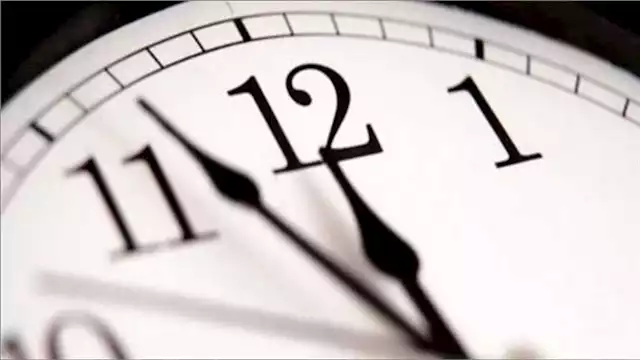 متى يتم تقديم الساعة 60 دقيقة؟.. الحكومة تحدد موعد بدء التوقيت الصيفي 2026