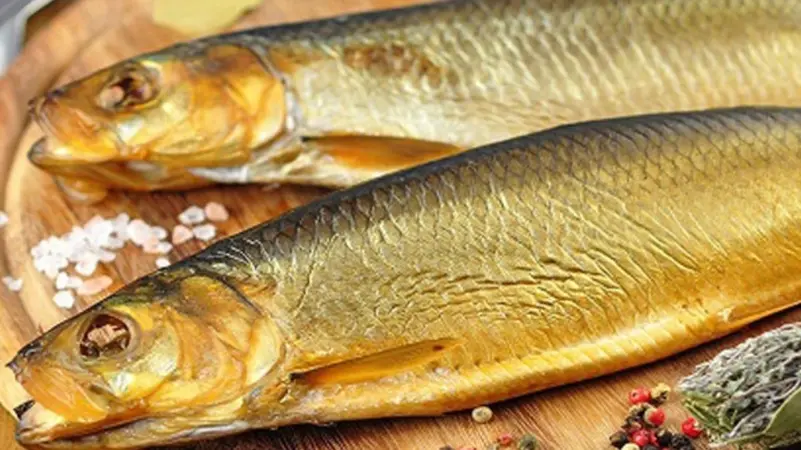 نصائح عاجلة من «الصحة» لتناول الأسماك المملحة بأمان خلال العيد