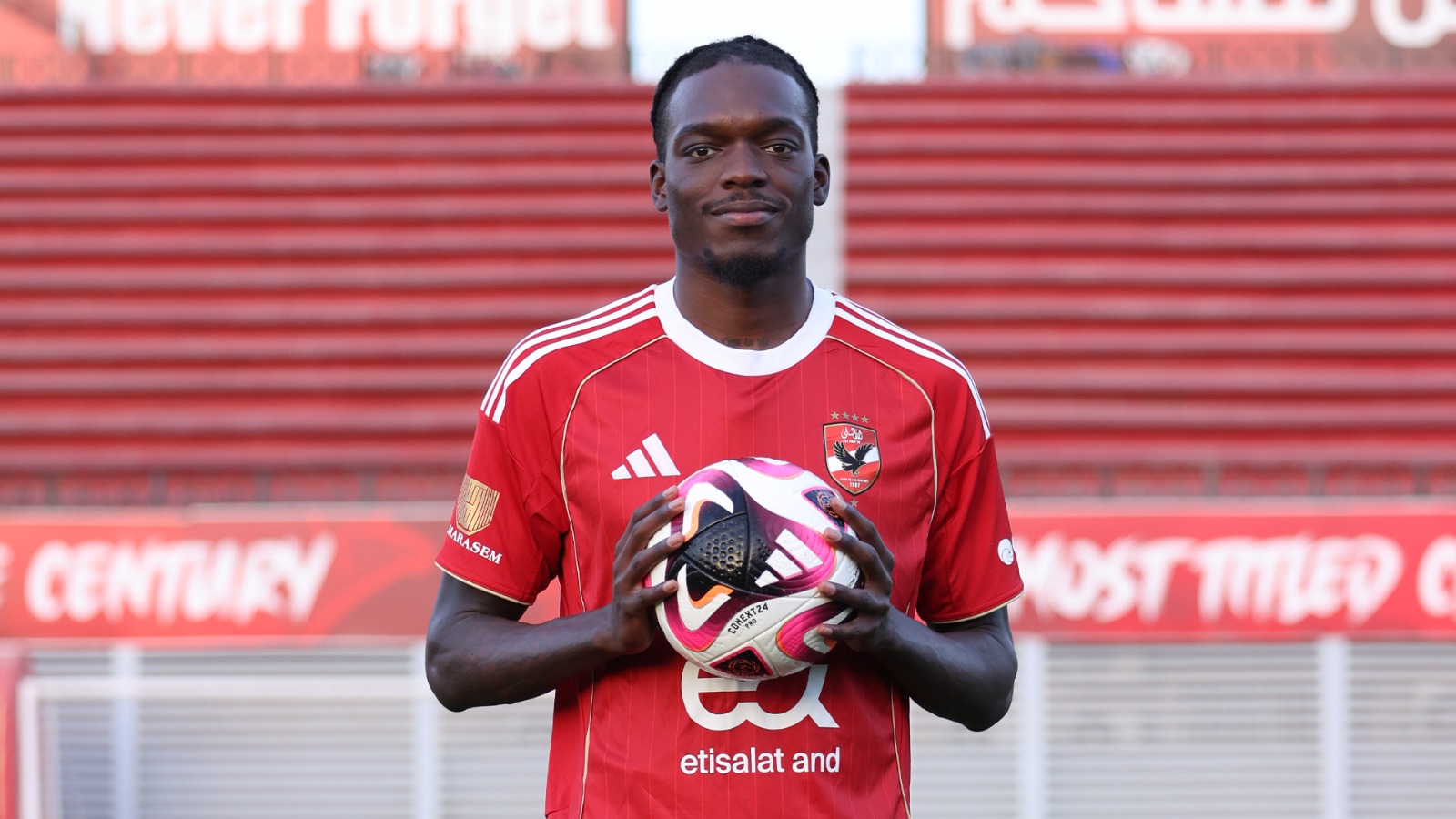 توروب يحسم مصير كامويش مع الأهلي رسميًا