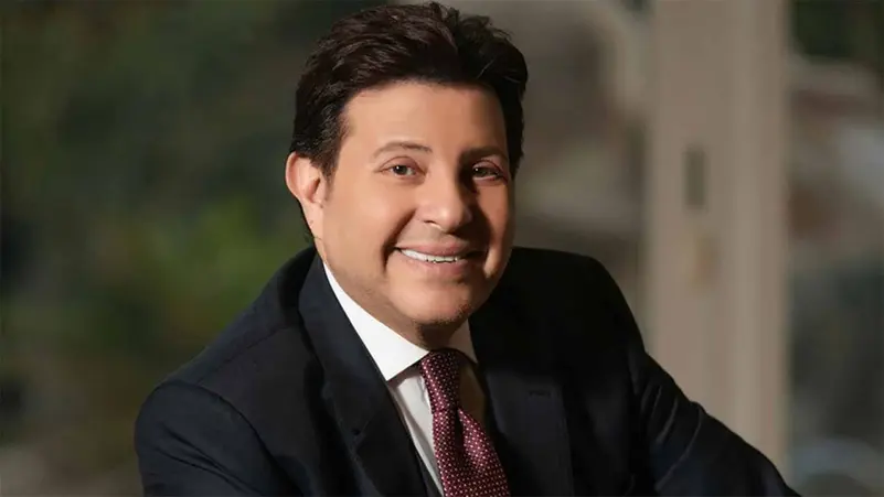 أسرة هاني شاكر ترد على شائعات تدهور حالته الصحية