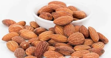 11 نوعًا من المكسرات والبذور: كنز المغنيسيوم لصحة أفضل