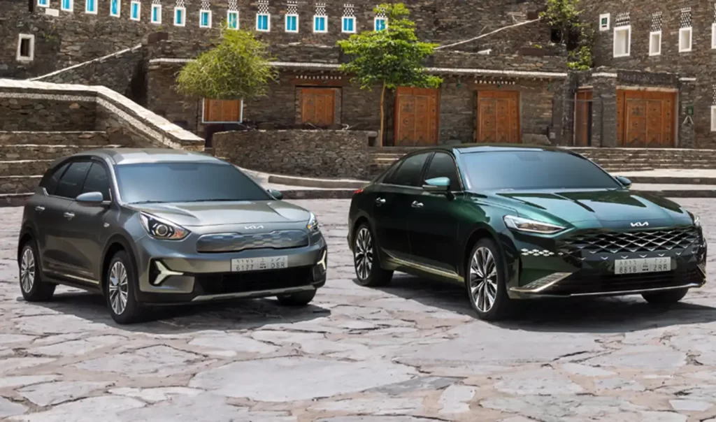 جيلي تكشف عن تقنية i-HEV الهجينة المدعومة بالذكاء الاصطناعي: ثورة في كفاءة السيارات