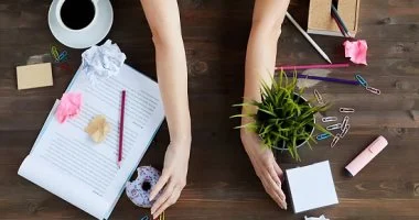 4 عادات يومية تقتل تركيزك وتضرّ بتحصيلك الدراسي قبل الامتحانات