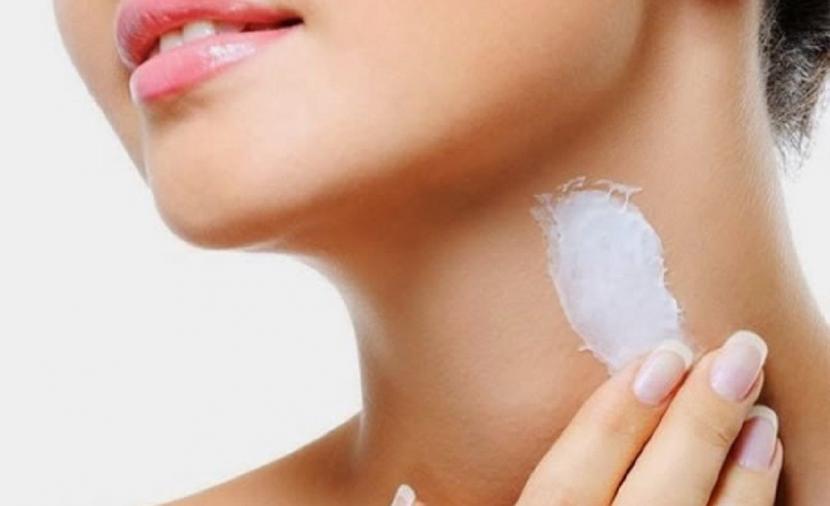 وصفات طبيعية فعالة لتفتيح الرقبة واستعادة إشراقتها الجذابة