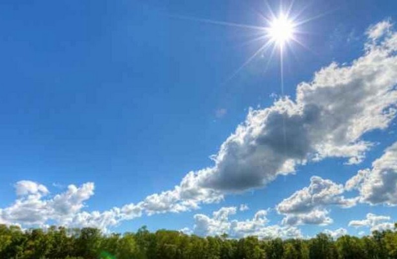 تقلبات ربيعية في طقس الثلاثاء: شبورة صباحية وأمطار خفيفة ورياح مثيرة للرمال على أنحاء مصر