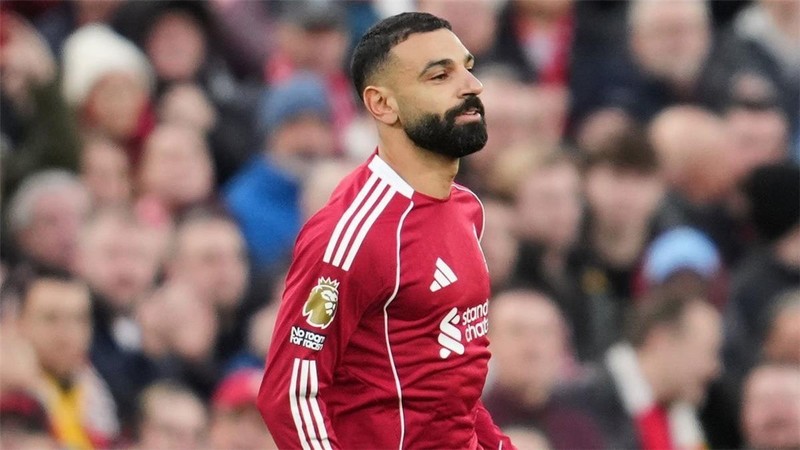 محمد صلاح يغادر ليفربول نهاية الموسم وسط إشادات واسعة وعودة محتملة أمام مانشستر سيتي