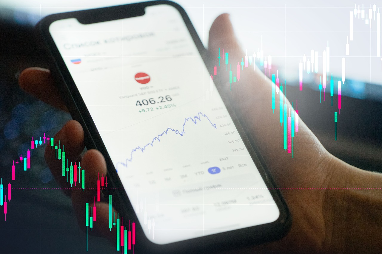 خطاب ترامب يهز الأسواق العالمية ويدفع النفط لتجاوز 111 دولارًا