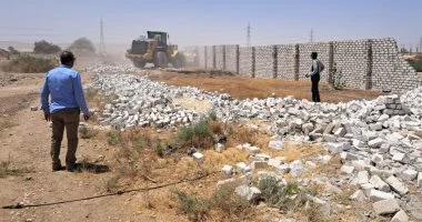 إزالة 29 حالة تعدٍ واسترداد مساحات من الأراضي بقنا وقفط