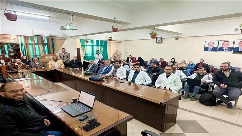 الصحة النفسية بأسيوط تناقش الحالات الطبية النادرة باجتماعات دورية