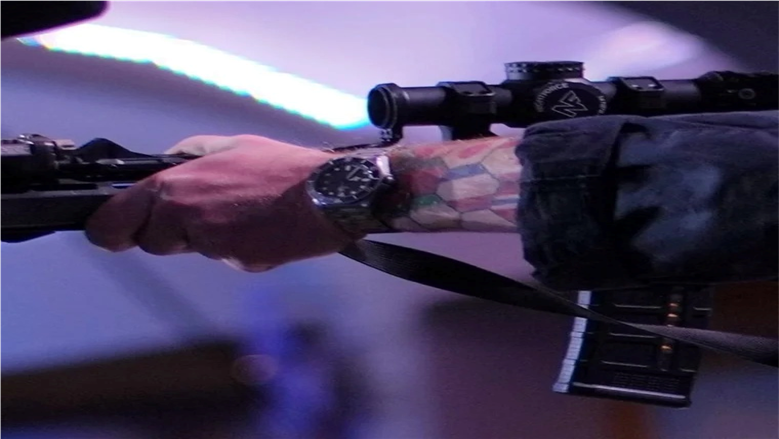 الكاميرات تكشف لغز ساعة “عين الصقر” بيد حارس ترامب الشخصي