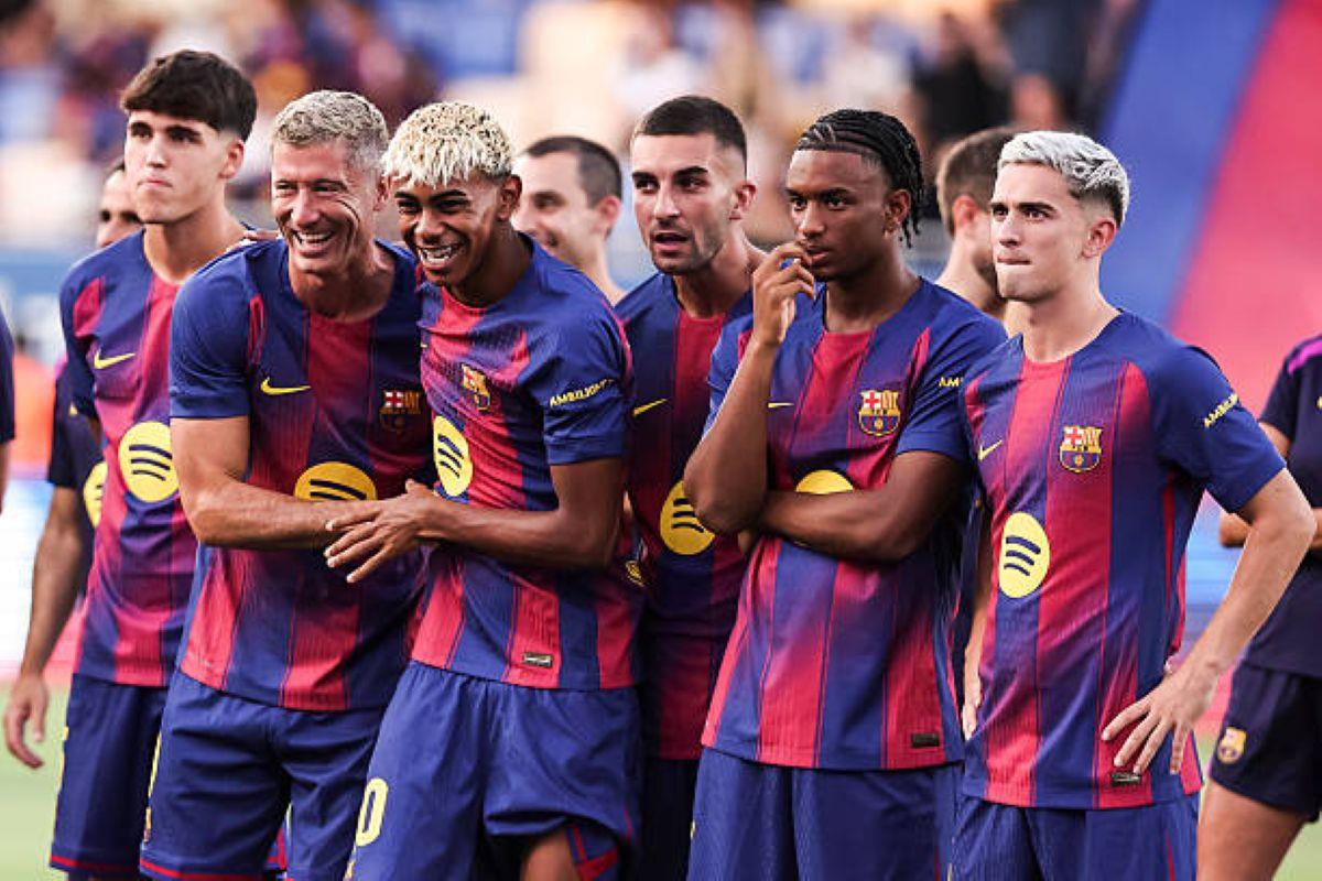 برشلونة يعمق جراح أتلتيكو مدريد وينفرد بصدارة الليغا بفارق 7 نقاط