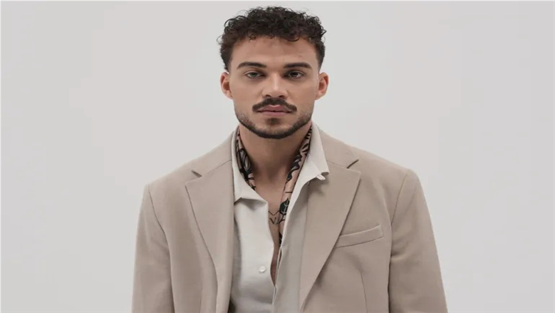 حسام السيلاوي يثير الغضب.. والده يتبرأ منه وأمر أمني بضبطه