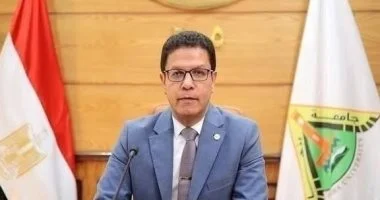 رئيس جامعة بنها يطلق خطة لتطوير المناهج والبيئة التعليمية