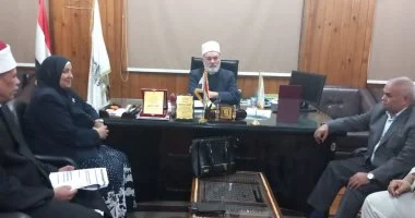 رئيس منطقة سوهاج الأزهرية يبحث استعدادات امتحانات الشهادات الأزهرية بالمعاهد