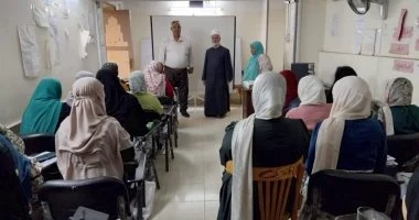 رئيس منطقة سوهاج الأزهرية يتفقد برامج التدريب بمركز قطاع جنوب الصعيد