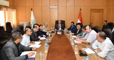 سكرتير عام الفيوم يترأس اجتماع لجنة البت في تقنين أراضي الدولة