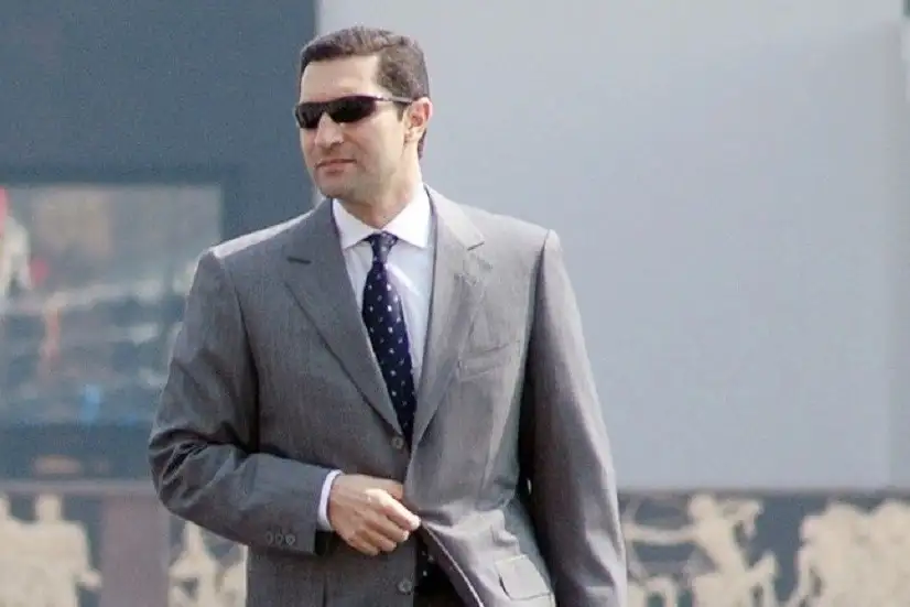 تعليق  الساخر على لقاء ماكرون وميلوني يثير تفاعلاً واسعاً