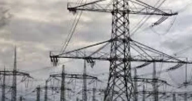 كهرباء قنا تنتهي من إصلاح عطل محطة نجع حمادي وعودة التيار تدريجياً