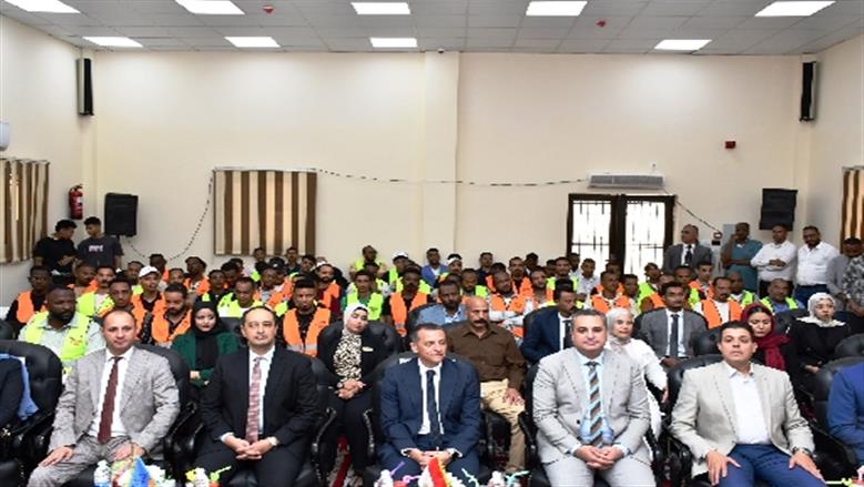 محافظ أسوان يشهد تخرج 100 متعافٍ من الإدمان وإطلاق حزمة دعم وتأهيل