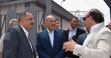 محافظ السويس يتفقد أعمال إحلال وتجديد محطة صرف 24 أكتوبر