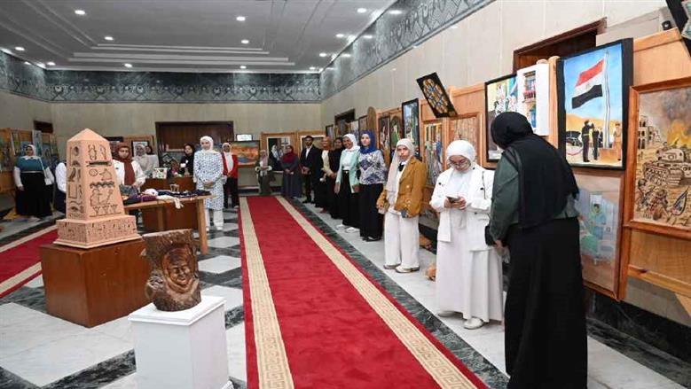 محافظ الغربية ورئيس جامعة طنطا يفتتحان معرض الفنون التشكيلية بـ 123 عملاً فنياً