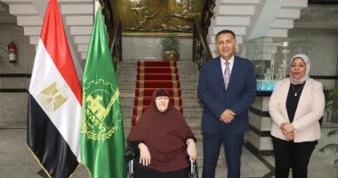 محافظ القليوبية يوجه بتقديم مساعدات مالية لعدد من الحالات الإنسانية